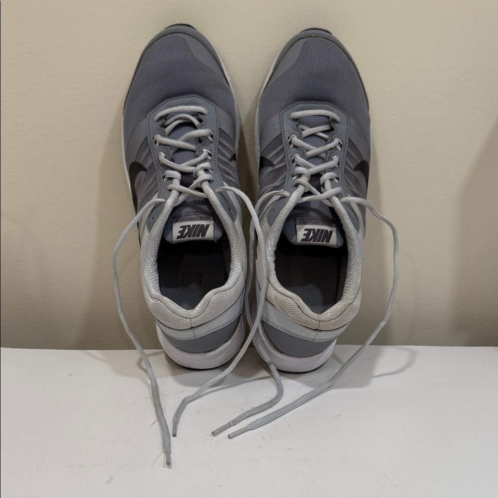 Nike Men’s Air Relentless Charcoal and Light Gray Running Shoes (sz 12)